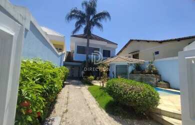 Imagem: A casa em condomínio possui 4 Dormitórios, 5 Banheiros, 4