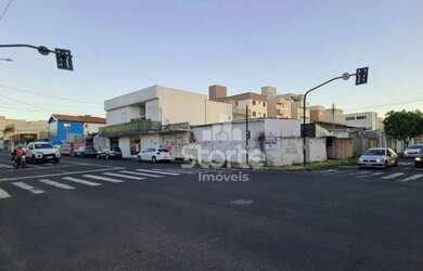 Imagem: O terreno possui 360m² de Área e está localizado em Santa