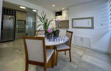 Imagem: O apartamento possui 2 Dormitórios, 2 Banheiros, 2 Vagas na