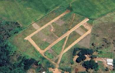 Imagem: O terreno possui 350m² de Área e está localizado em St Leste