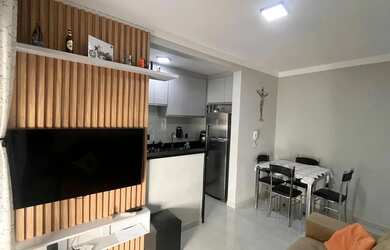 Imagem: O apartamento possui 2 Dormitórios, 1 Banheiro, 1 Vaga na garagem