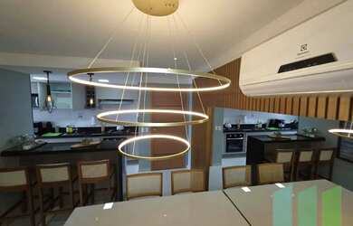 Imagem: O apartamento possui 2 Dormitórios, 2 Banheiros, 80m² de Área