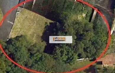 Imagem: O terreno possui 900m² de Área e está localizado em Dos