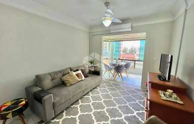 Imagem 9: Apartamento de 2 Dormitórios com 1 suíte, sacada com churrasqueira e...