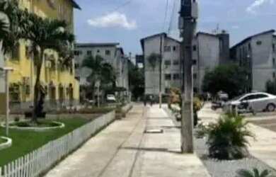 Imagem: O apartamento possui 2 Dormitórios, 1 Banheiro, 1 Vaga na garagem