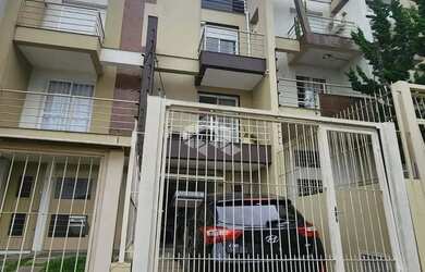 Imagem: A casa possui 3 Dormitórios, 2 Banheiros, 3 Vagas na garagem