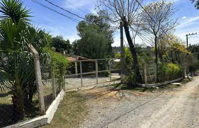 Imagem: A chácara possui 4500m² de Área e está localizado em Araçoiaba