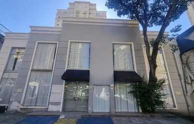 Imagem: O depósito à venda possui 5 Vagas na garagem e 636m² de Área