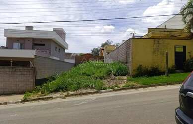 Imagem: O terreno à venda possui 200m² de Área e está localizado