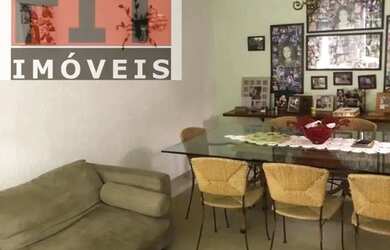 Imagem: A casa possui 3 Dormitórios, 4 Banheiros, 2 Vagas na garagem