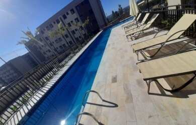 Imagem: O apartamento possui 2 Dormitórios, 1 Banheiro, 1 Vaga na garagem