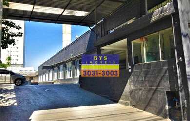 Imagem: O depósito possui 5 Vagas na garagem, 2.641m² de Área e