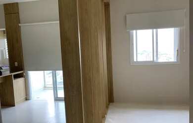 Imagem: O apartamento possui 1 Dormitório, 1 Banheiro, 1 Vaga na garagem