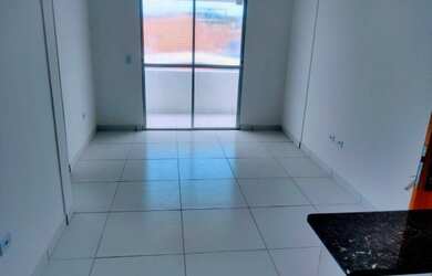 Imagem: A casa possui 2 Dormitórios, 1 Banheiro, 1 Vaga na garagem