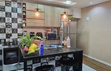 Imagem: A casa possui 3 Dormitórios, 4 Banheiros, 1 Vaga na garagem