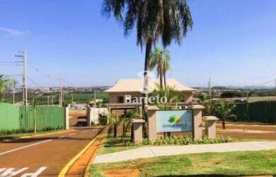 Imagem: O terreno possui 250m² de Área e está localizado em Marumbi