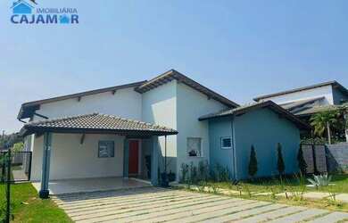 Imagem: A casa em condomínio possui 4 Dormitórios, 5 Banheiros, 5