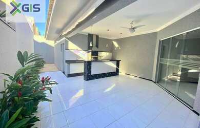 Imagem: A casa em condomínio possui 3 Dormitórios, 2 Banheiros, 2