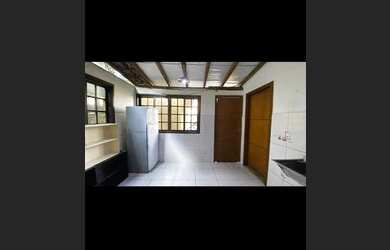 Imagem: A casa possui 5 Dormitórios, 5 Banheiros, 2 Vagas na garagem