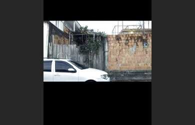 Imagem: A casa possui 2 Dormitórios, 2 Banheiros, 1 Vaga na garagem