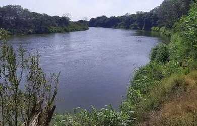 Imagem: O terreno possui 1000m² de Área e está localizado em Petrolândia