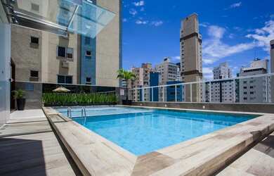 Imagem: O apartamento possui 4 Dormitórios, 5 Banheiros, 2 Vagas na