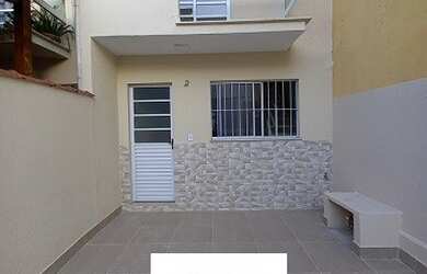 Imagem: A casa em condomínio possui 2 Dormitórios, 2 Banheiros, 1