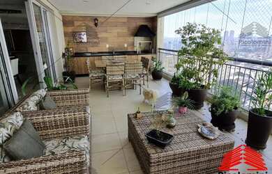 Imagem: O apartamento possui 3 Dormitórios, 5 Banheiros, 4 Vagas na