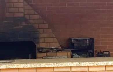 Imagem: A casa possui 5 Dormitórios, 5 Banheiros, 5 Vagas na garagem