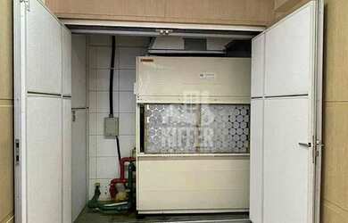 Imagem: O depósito possui 1 Vaga na garagem, 229m² de Área e está