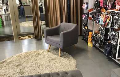 Imagem 7: Vendo Ponto Comercial. Ar-condicionado, 350m² de Áreae3 Vagas na garagem