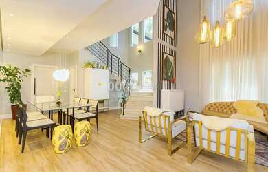 Imagem: A casa em condomínio possui 3 Dormitórios, 2 Banheiros, 4