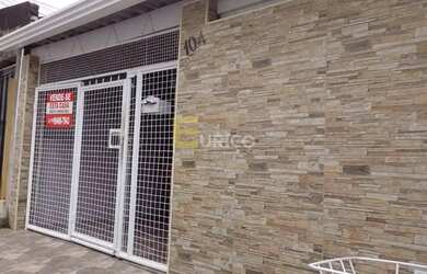 Imagem: A casa possui 2 Dormitórios, 1 Banheiro, 2 Vagas na garagem