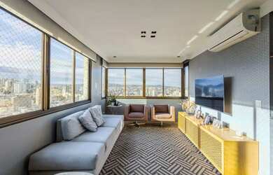 Imagem: O apartamento possui 3 Dormitórios, 3 Banheiros, 2 Vagas na