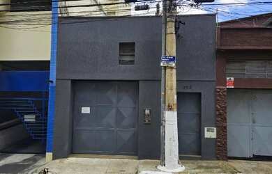 Imagem: A casa possui 2 Dormitórios, 2 Banheiros, 5 Vagas na garagem