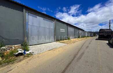 Imagem: O depósito possui 450m² de Área e está localizado em Vila