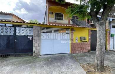 Imagem: A casa possui 1 Dormitório, 1 Banheiro, 1 Vaga na garagem