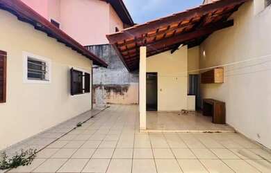 Imagem 16: Casa térrea com a melhor localização em Atibaia! Bairro nobre!