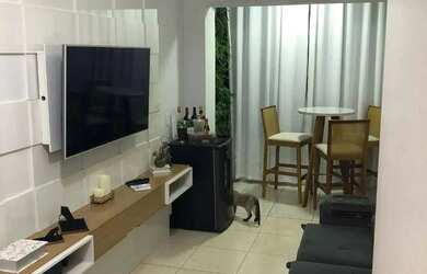 Imagem: O apartamento possui 2 Dormitórios, 1 Banheiro, 1 Vaga na garagem