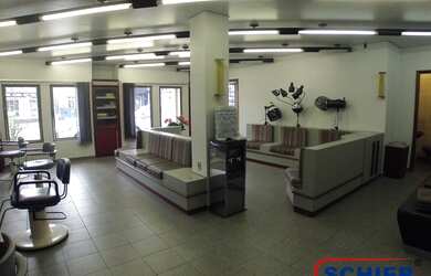 Imagem 4: Loja térrea 80m² com 4 vagas no Novo Mundo - Curitiba-PR