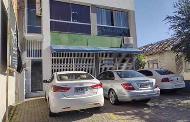 Imagem: O depósito possui 3 Vagas na garagem, 91m² de Área, Imóvel