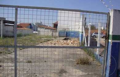 Imagem: O terreno possui 300m² de Área e está localizado em Vila