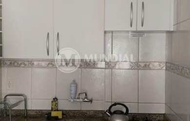 Imagem: O apartamento possui 1 Dormitório, 1 Banheiro, 1 Vaga na garagem