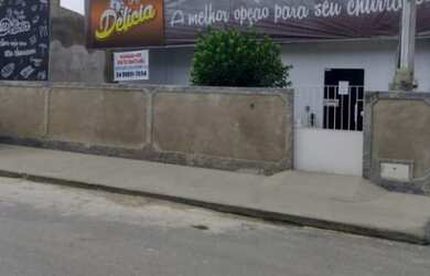 Imagem: O depósito possui 300m² de Área e está localizado em Comendador