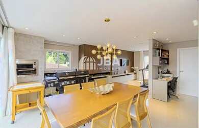 Imagem: A casa em condomínio possui 3 Dormitórios, 4 Banheiros, 3