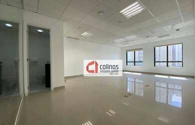 Imagem: O depósito possui 1 Vaga na garagem, 42m² de Área e está