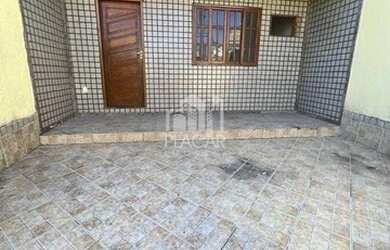 Imagem: A casa possui 2 Dormitórios, 2 Banheiros, 1 Vaga na garagem