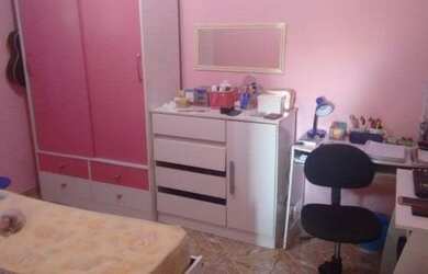 Imagem: A casa possui 2 Dormitórios, 2 Banheiros e está localizado