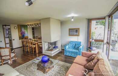 Imagem 6: Casa 3 dormitórios/quartos, sendo uma suite com hidromassagem, com piscina,...