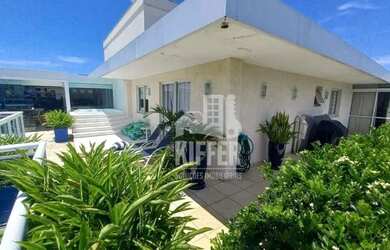 Imagem: O apartamento na cobertura possui 4 Dormitórios, 4 Banheiros